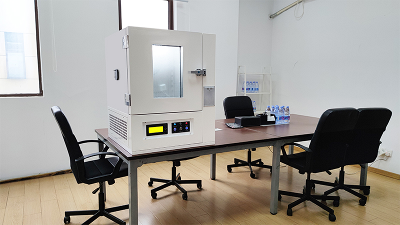 1698139497625360.jpg SDH006在辦公室.jpg